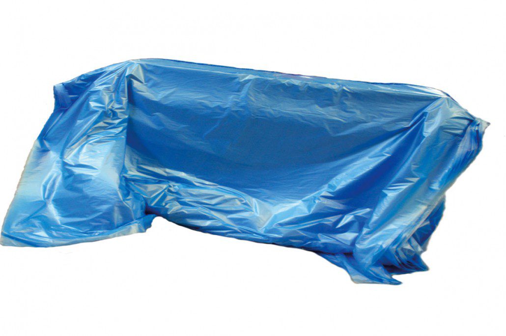 "Fiskeriemballasje med plastark, designet for beskyttelse og oppbevaring av fiskerelaterte produkter. Ideell for bruk i fiskeriindustrien."